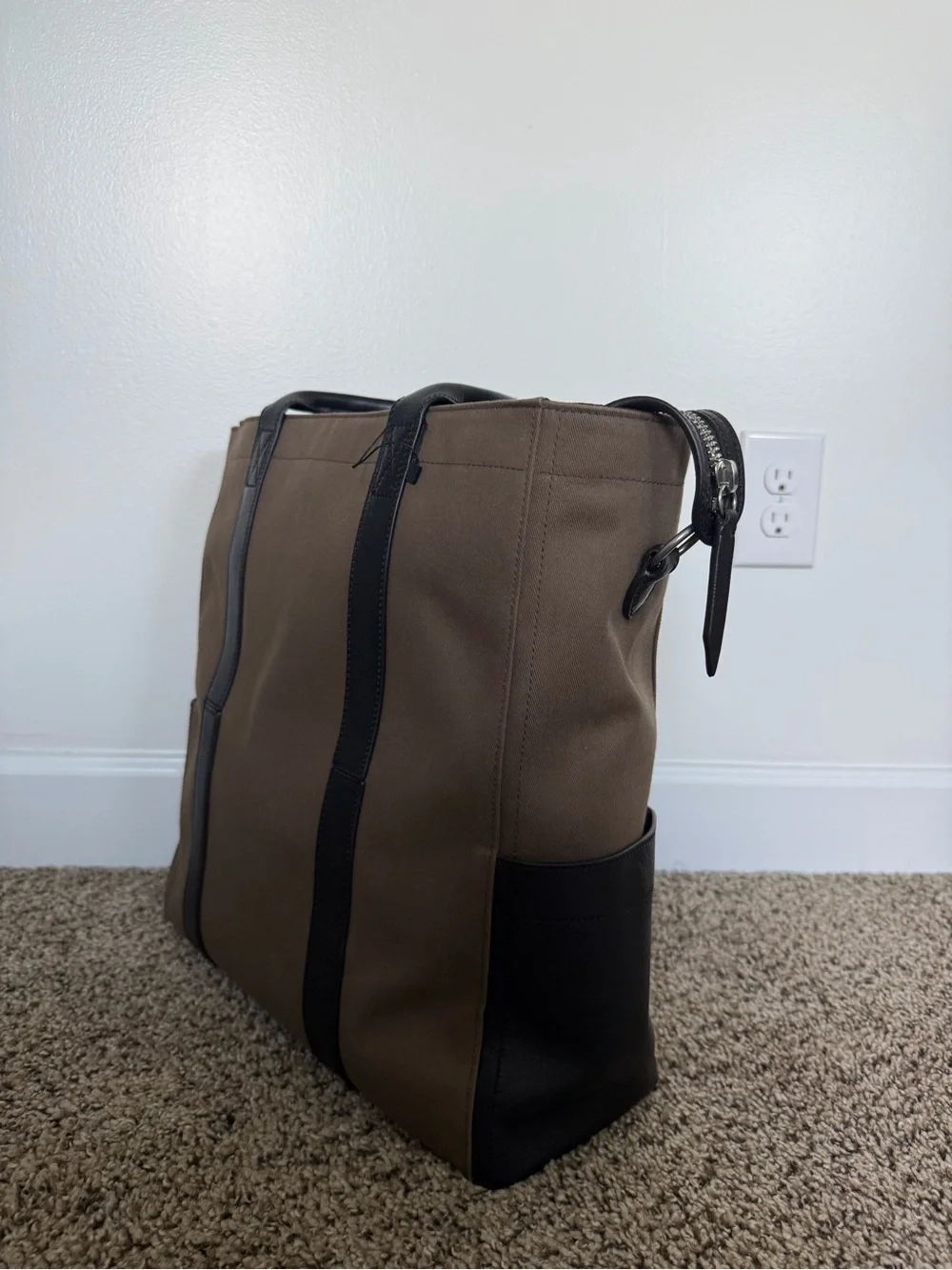 Metier Mariner Zippered Tote